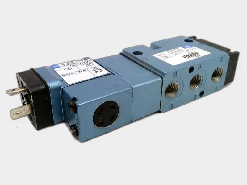 811C-PM-111JJ-152 電磁弁 by MAC VALVES INC