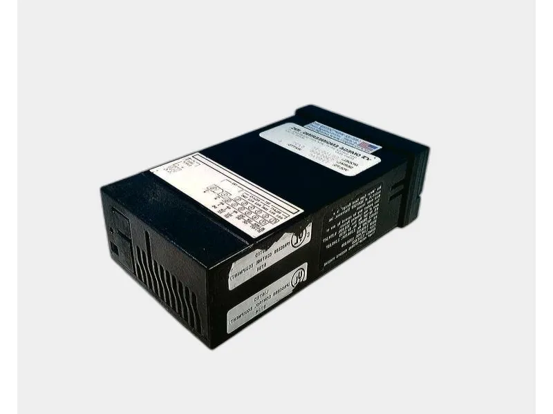 CN1001TC 溫度/製程控制器 by OMEGA ENGINEERING