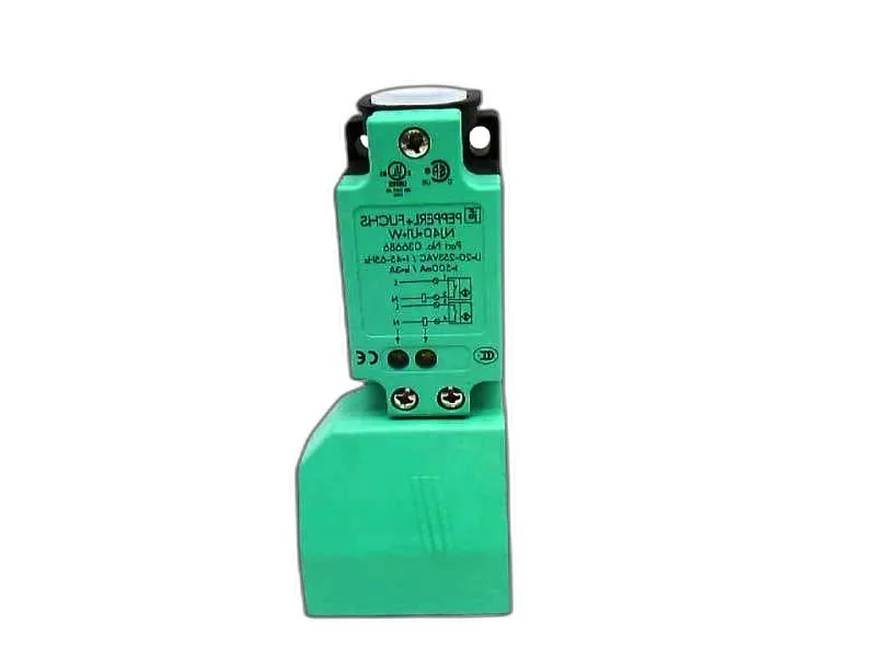 NJ40-U1-W Công tắc tiệm cận by PEPPERL & FUCHS