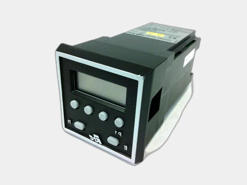 LIBC1000 計時器/計數器 by RED LION CONTROLS