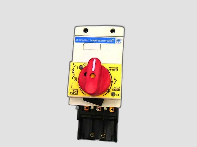 LD4LC030FC 啟動器 by TELEMECANIQUE