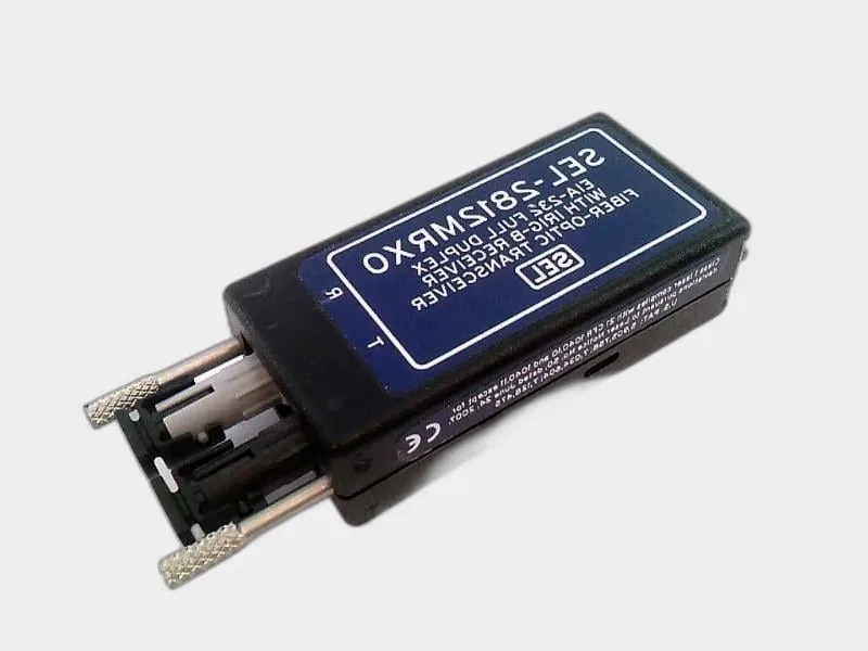 2812MRX0 無線電收發器 by SCHWEITZER ENGINEERING