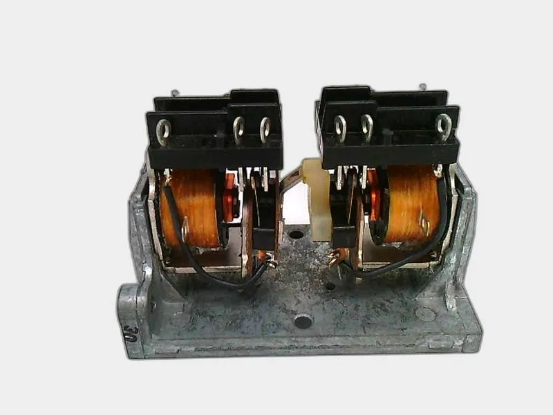 KB-17AG-120 繼電器/插座 by POTTER & BRUMFIELD