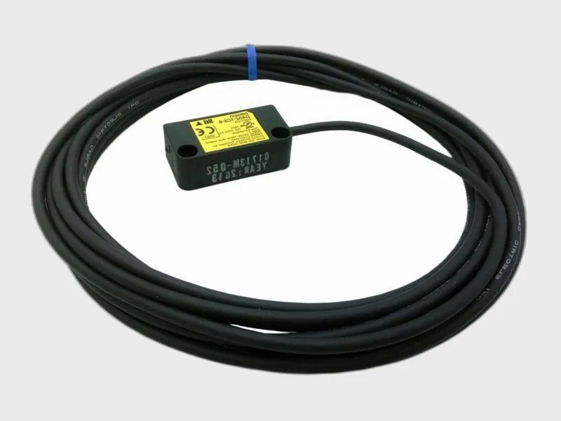 D40Z-1C5-S สวิตช์นิรภัยโดย OMRON