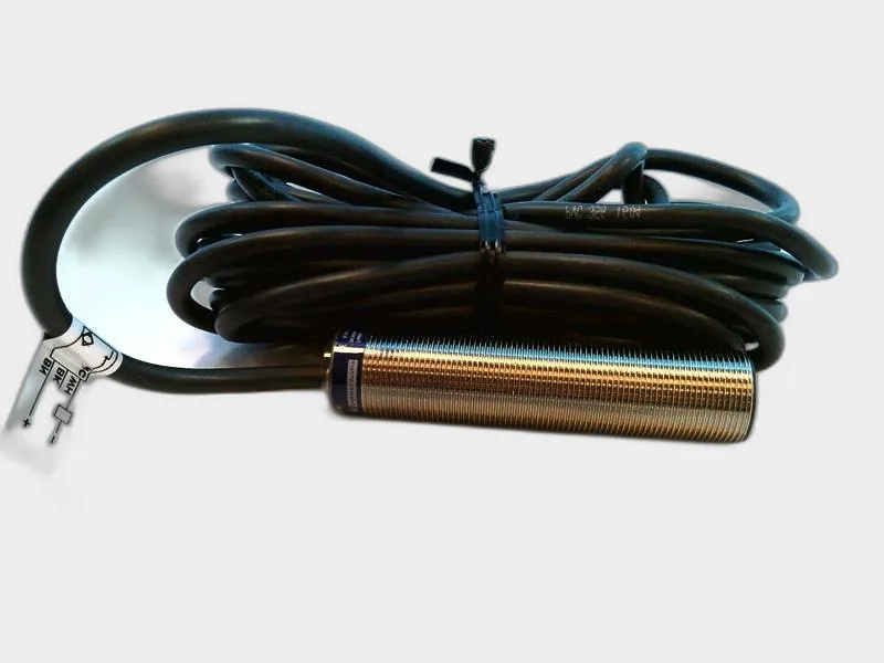 XS1M18DA9AV Capteur inductif par TELEMECANIQUE SENSORS