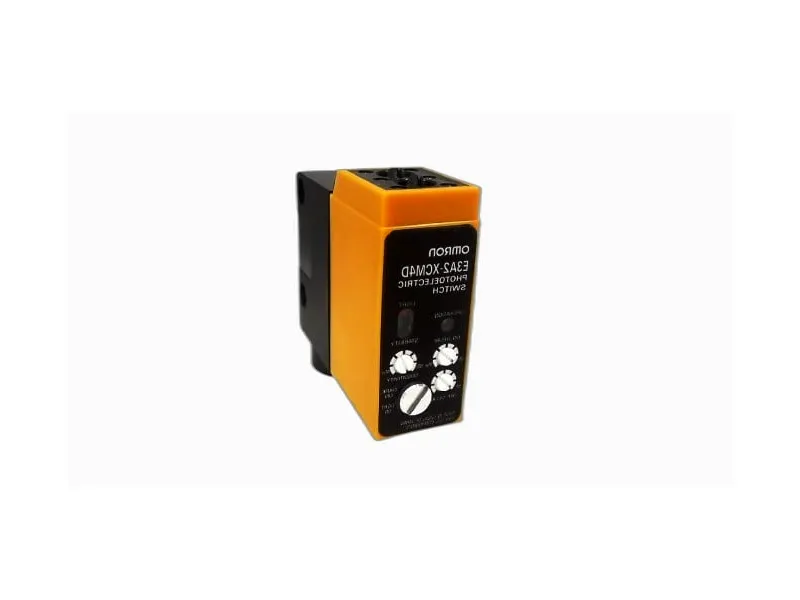 E3A2-XCM4D Sensorversterker by OMRON