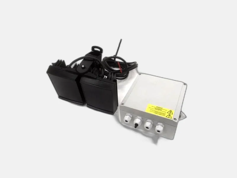 RM100-AI-30-PR Iluminator firmy RAYTEC