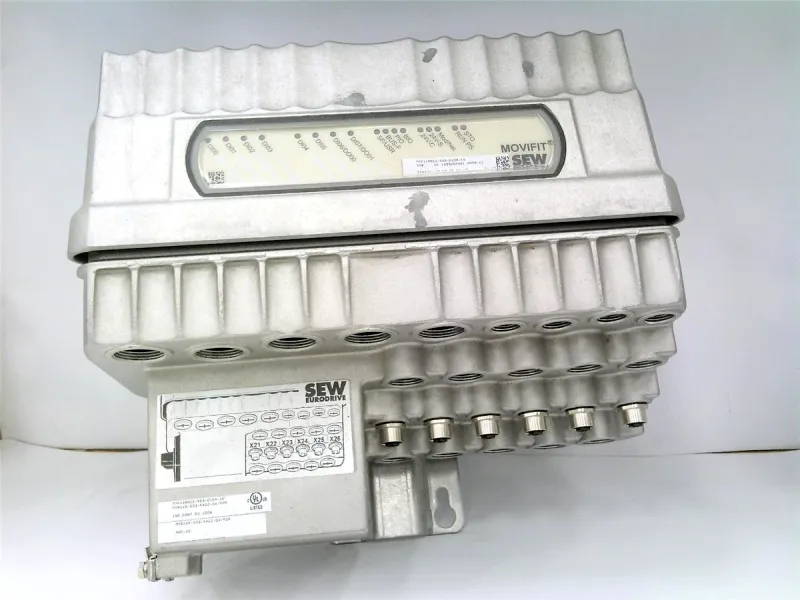 SEW EURODRIVE 的 MTF11A011-503-D10A-10 驅動器