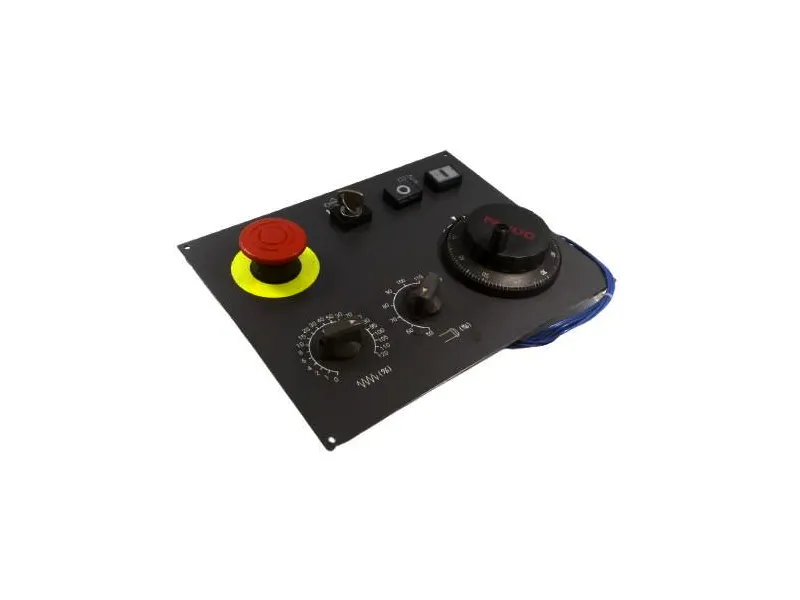 A02B-0236-C236 操作員介面 由 FANUC