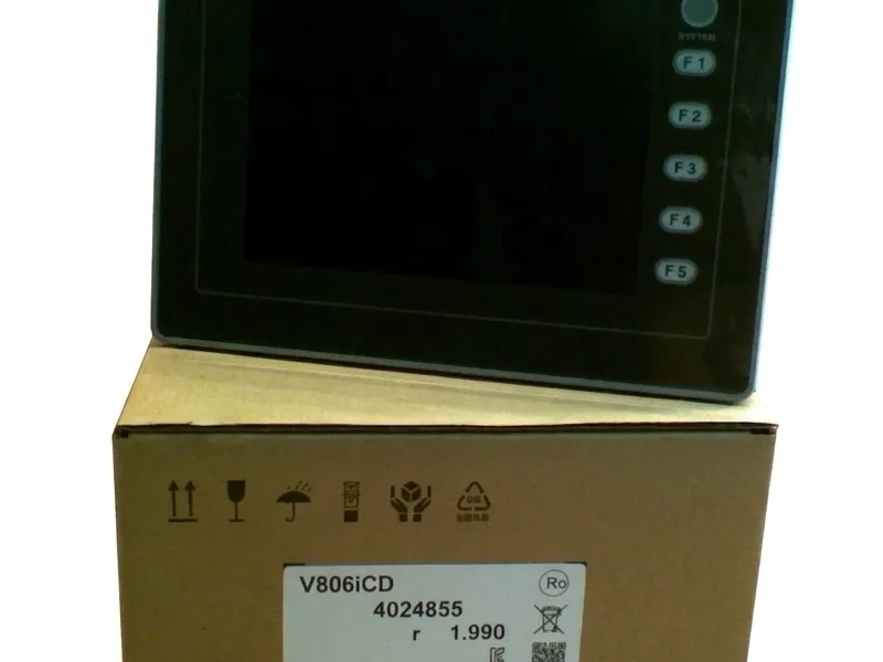 V806ICD 操作員介面 由 FUJI ELECTRIC