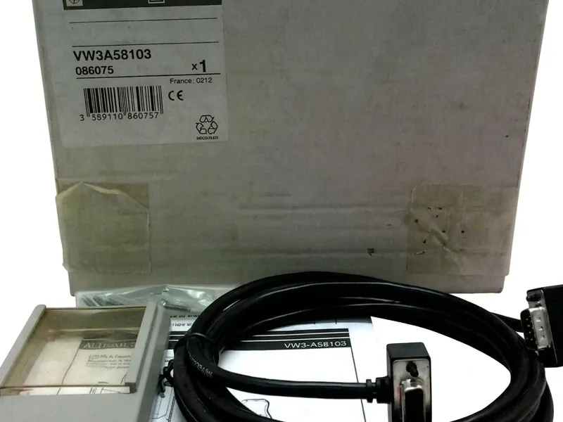 VW3A58103 OIT 板/模組 由 TELEMECANIQUE