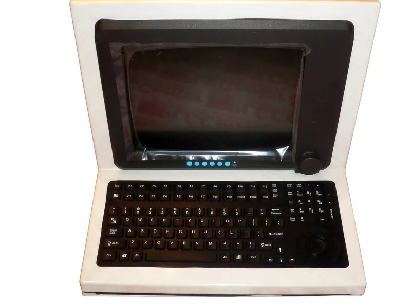 AWS-8124 操作員介面 由 ADVANTECH