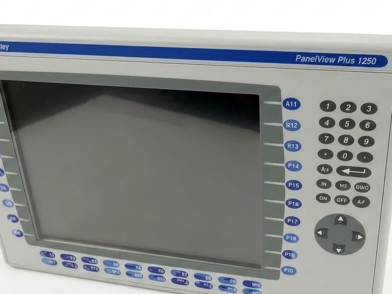 2711P-B12C4D9 操作員介面 由 ALLEN BRADLEY