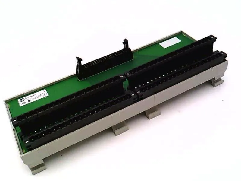 1492-RIFM40F-2 VDC Logic I/O Brain/Interface by  ALLEN BRADLEY