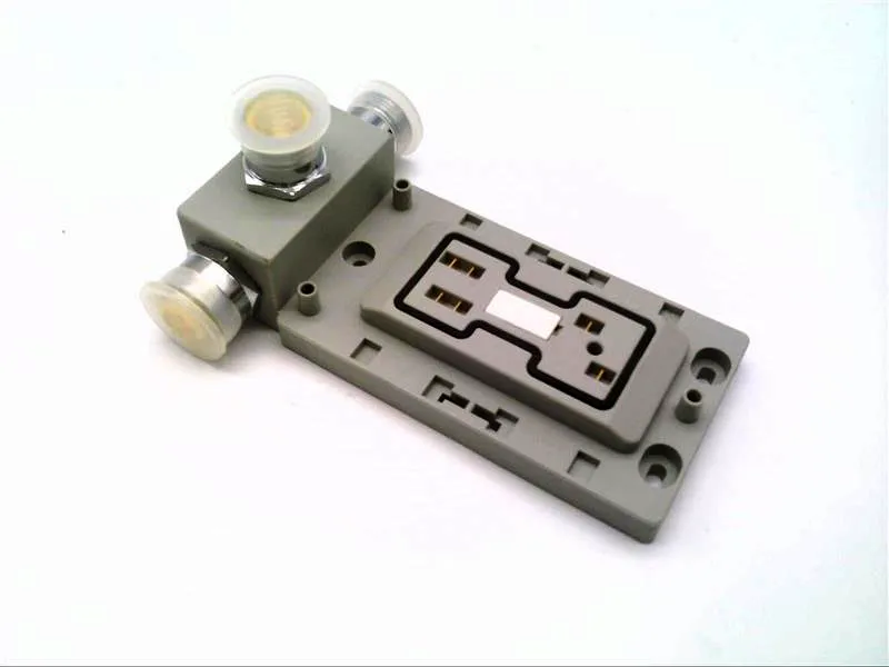 1792D-CB18P PLC模組/機架 由 ALLEN BRADLEY