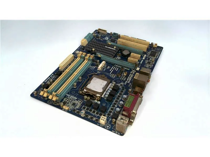 GA-Z68P-DS3 工業電腦板 由 GIGABYTE