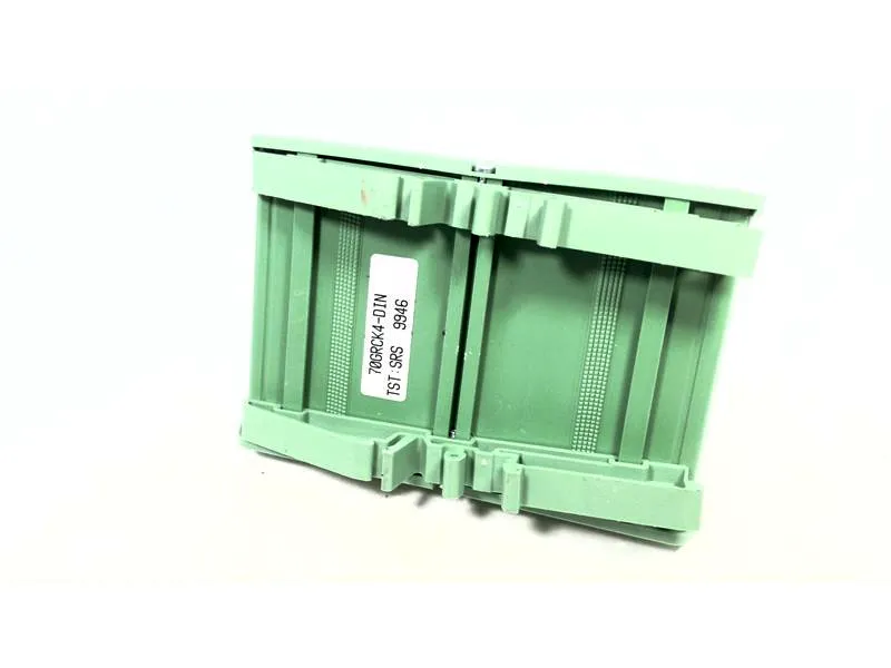 70GRCK4-DIN Module/Châssis d'automate par GRAYHILL INC