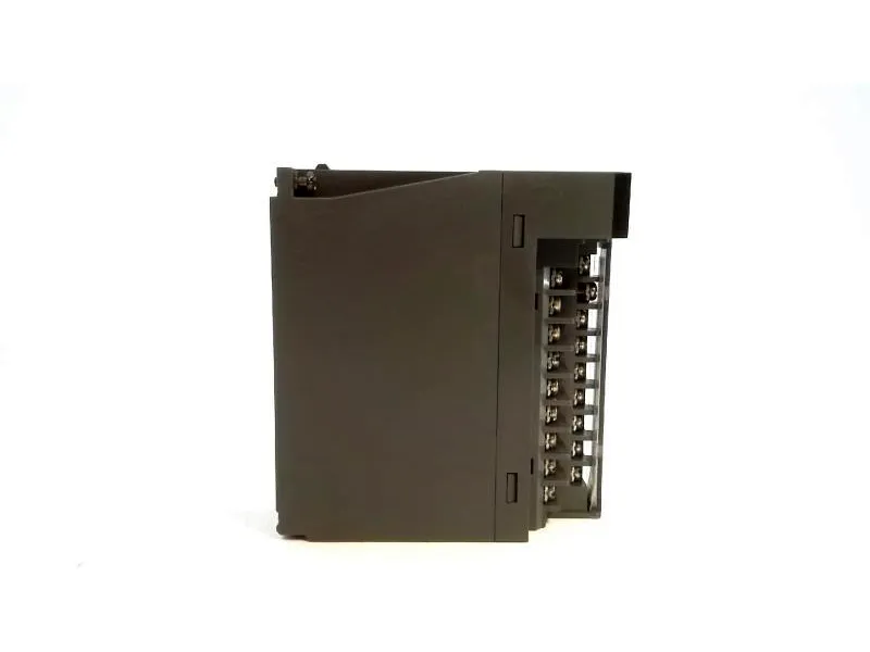 2MLF-RD4A Modulo/Rack PLC di HONEYWELL
