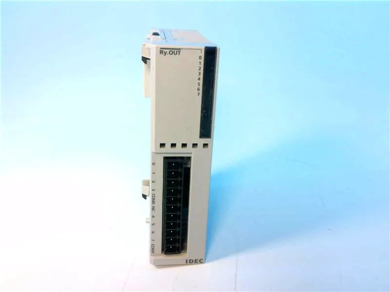 FC4A-R081 PLC Module/Rack bởi IDEC