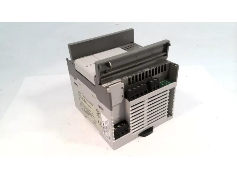 FC5A-C10R2D PLC Module/Rack bởi IDEC
