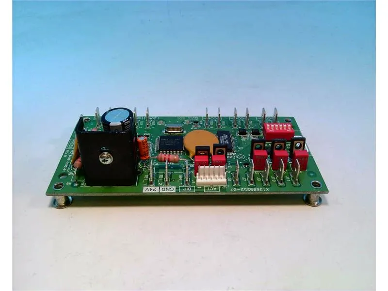 X13690252-07 Mô-đun/khung PLC bởi TRANE