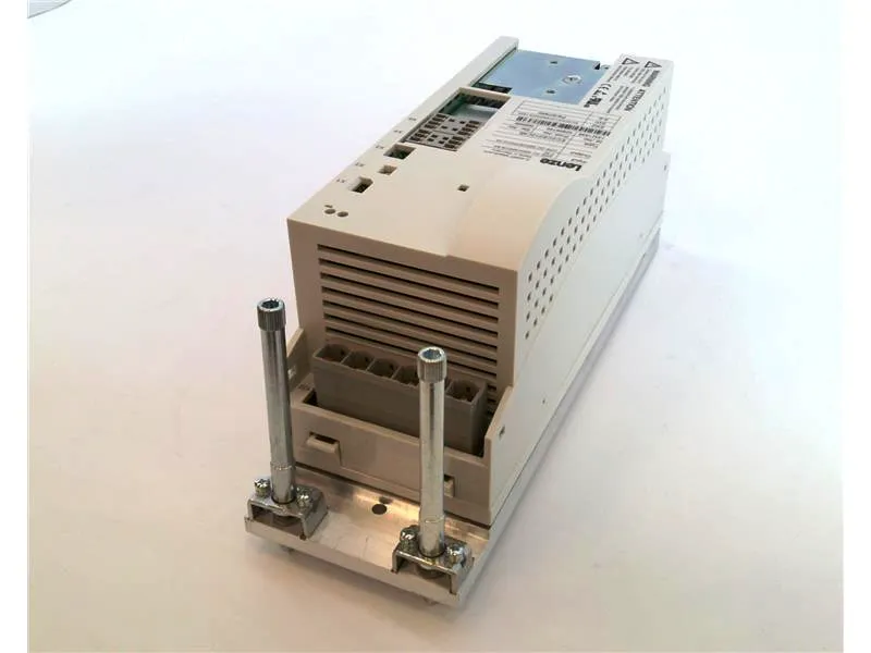 ECSCE012C4B PLC模組/機架 by LENZE