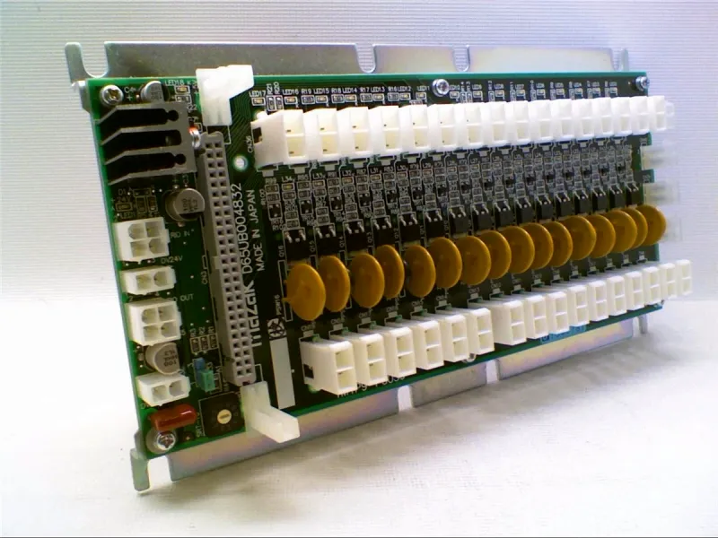 D65UB004832 Placa de PC Módulo PLC/Adicional por MAZAK