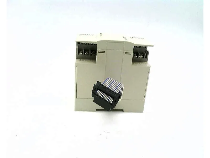 PLC compacto FX2N-16EYR-ES/UL de MITSUBISHI