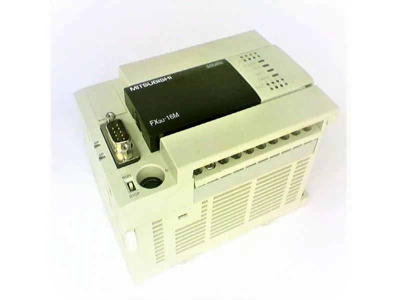 PLC dạng khối FX3U-16MR/DS của MITSUBISHI