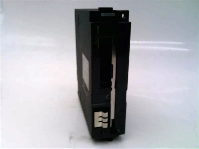Module/Rack PLC Q03UDCPU của MITSUBISHI