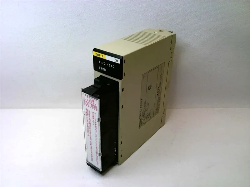 C200H-OD217 PLC-module/rek van OMRON