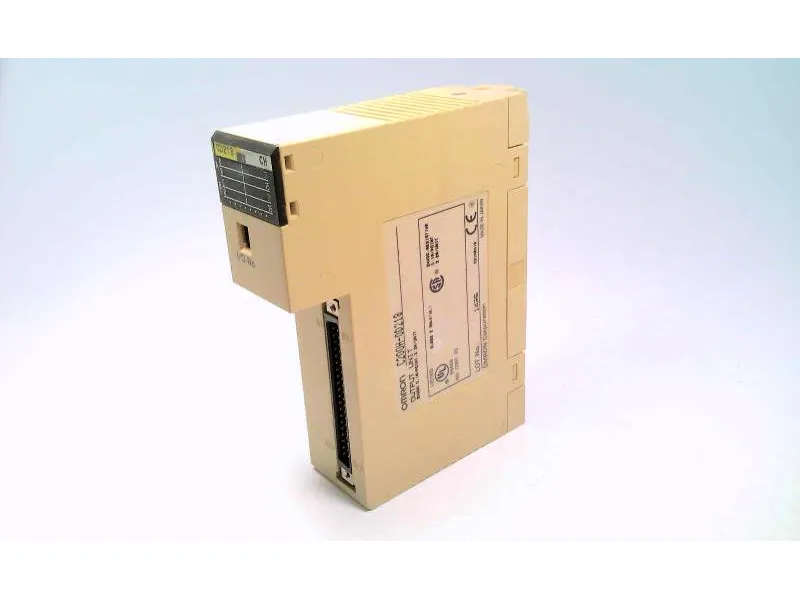 C200H-OD218 PLC-module/rek van OMRON