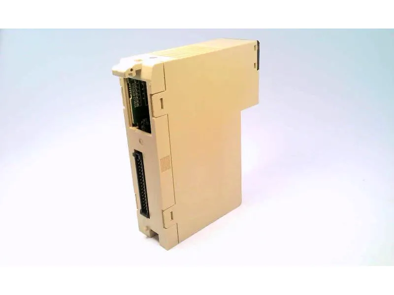 C200H-OD218 PLC-module/rek van OMRON