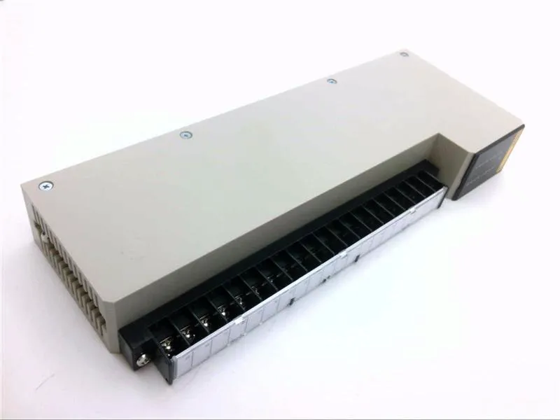 C500-OA222 Mô-đun/Khung PLC của OMRON
