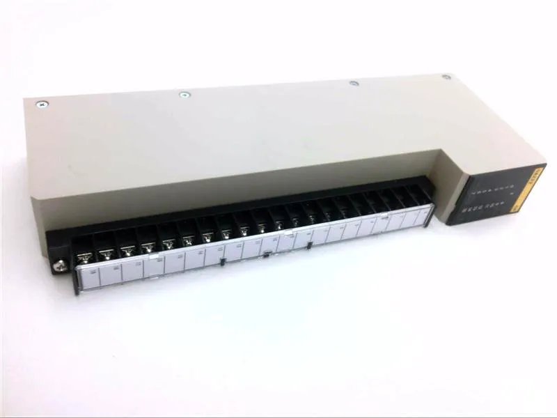C500-OA222 Mô-đun/Khung PLC của OMRON