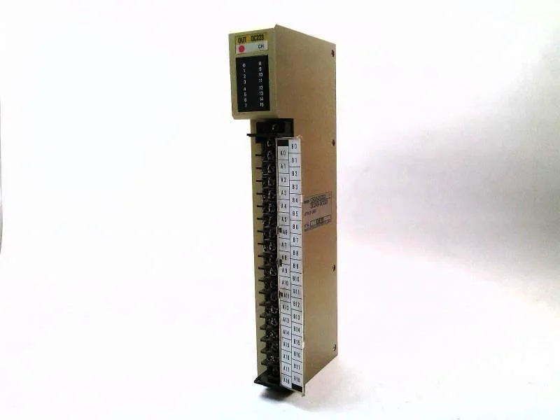 C500-OC223 Mô-đun/Khung PLC của OMRON