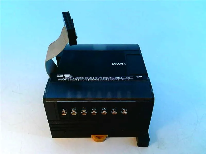CP1W-DA041 Module/khung PLC của OMRON