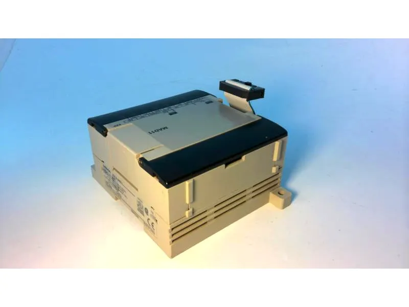 CPM1A-MAD11 PLC dạng khối của OMRON