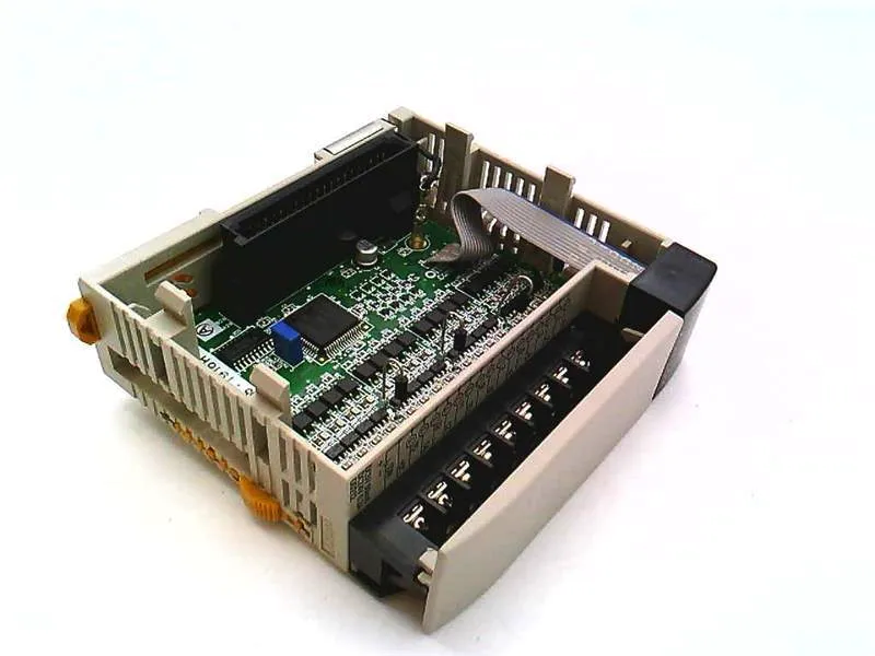CQM1-OD212 Mô-đun/Khung PLC của OMRON