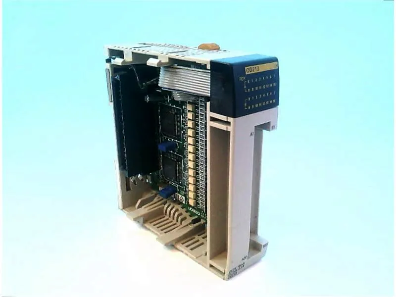 CQM1-OD213 Mô-đun/Khung PLC của OMRON