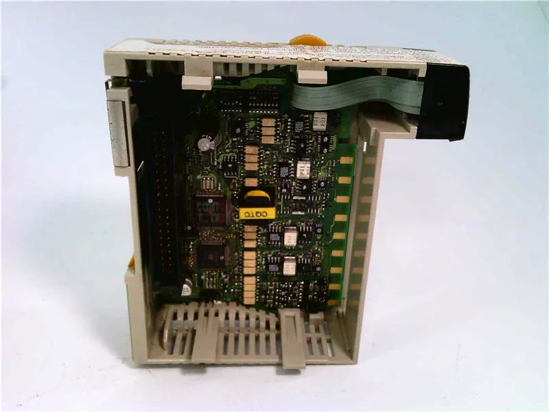 CQM1-TC301 Mô-đun/Giá đỡ PLC của OMRON