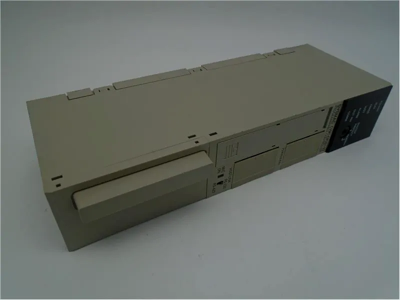 CVM1-CPU21-V2 PLC Module/Rack bởi OMRON