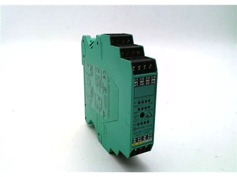 VAA-4E4A-KE-ZE/E2 PLC-module/rek van PEPPERL & FUCHS