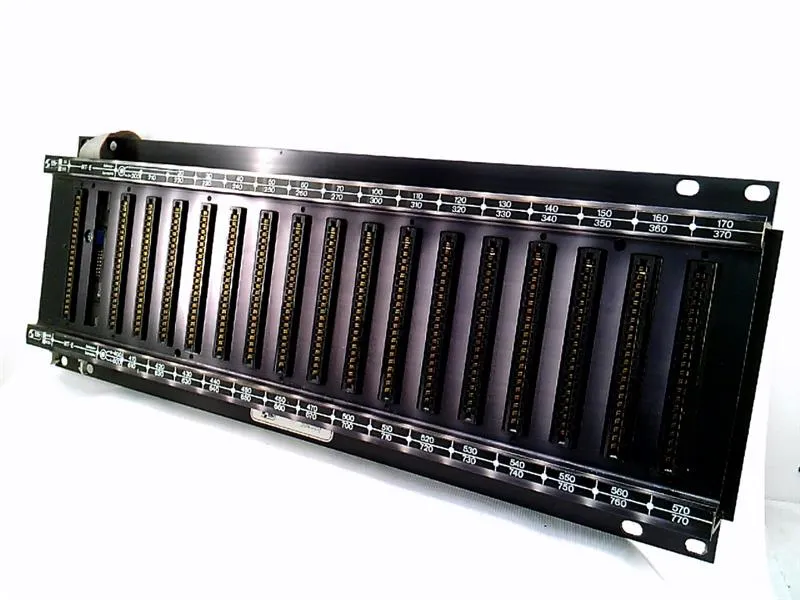 C-P8-EA-16 PLC-module/rek door PILZ