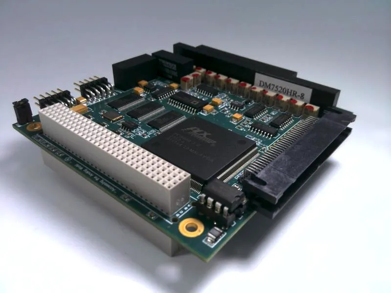 DM7520HR-8 VDC Logic I/O-module van RTD EMBEDDED TECHNOLOGIES