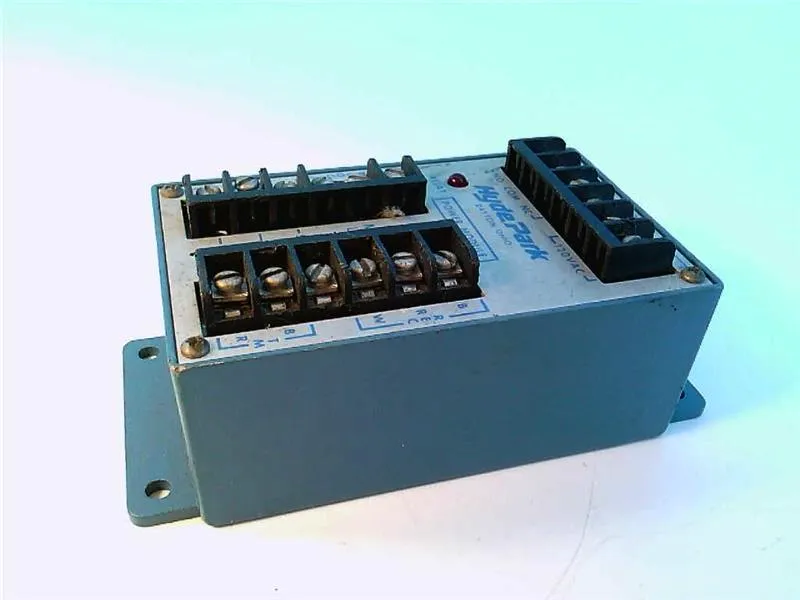LM-100 PLC模組/機架 by HYDE PARK