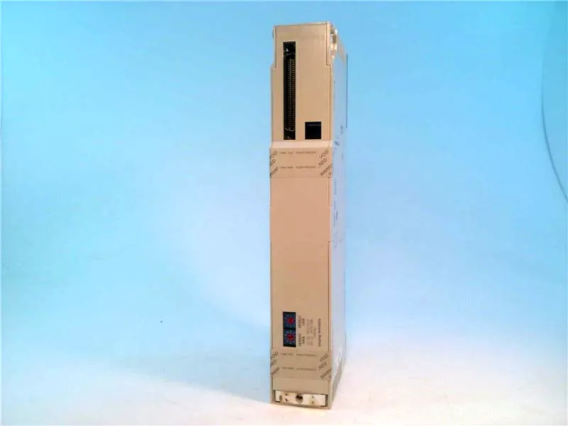 140NOM21200C PLC-module/rek van MODICON