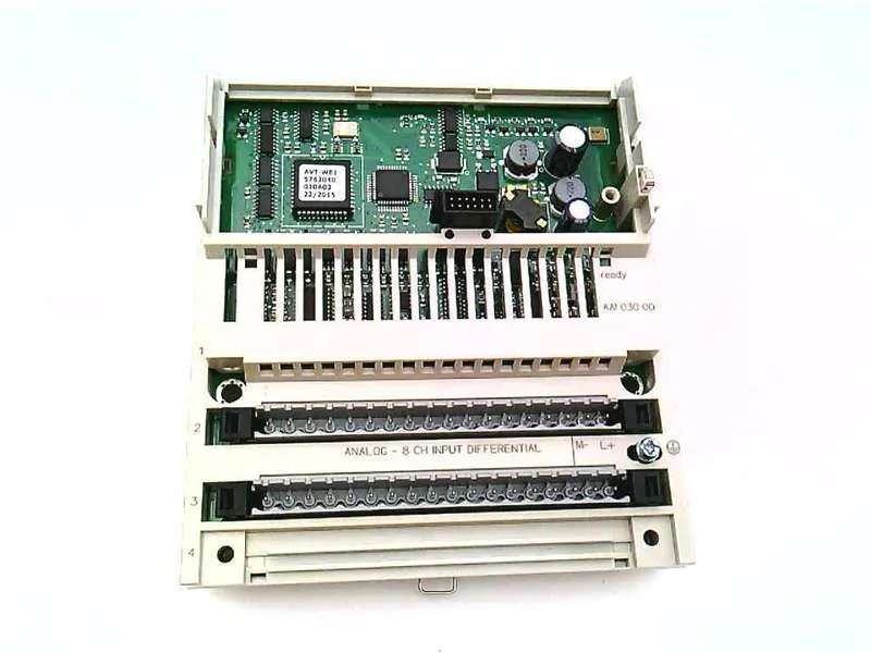 170AAI03000 VDC邏輯I/O模組 由 MODICON