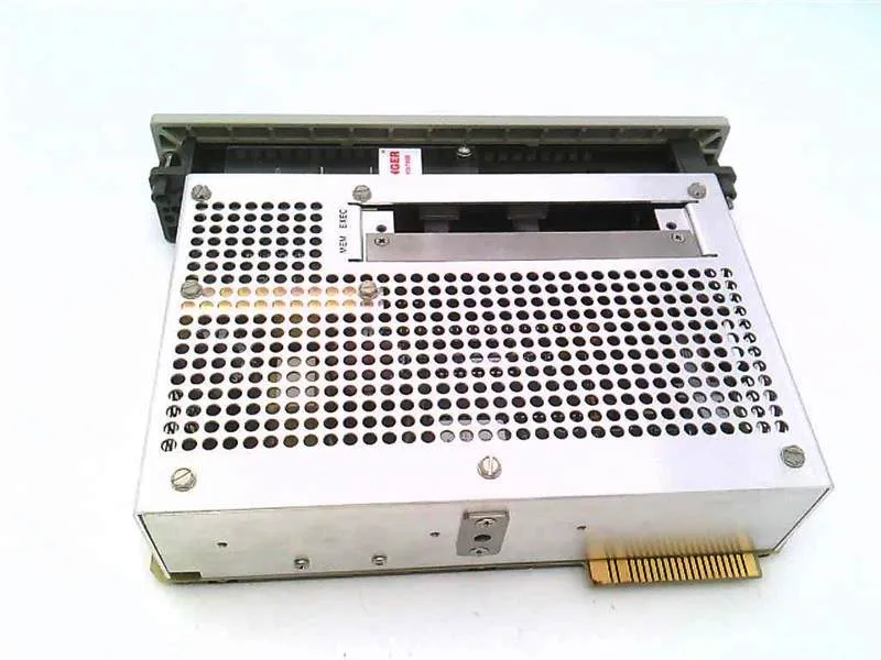 PC-0984-385 PLC-module/rek van MODICON