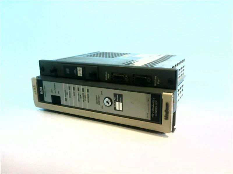 PC-L984-785 PLC-module/rek van MODICON